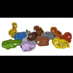 Animal Wood Blocks Painted Jungle Set of 12 Wildlife Parade Qubes Hape Toys Safe